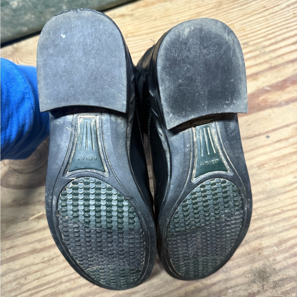 Kids Ariat size 2 paddock boots - Picture 4 of 6